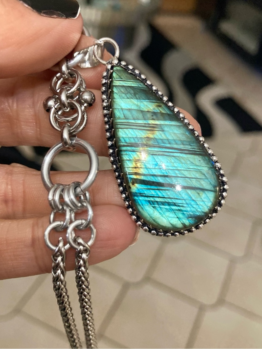 Iridescent flash labradorite gemstone celtic knot lariat Y shape necklace. - Picture 5 of 15